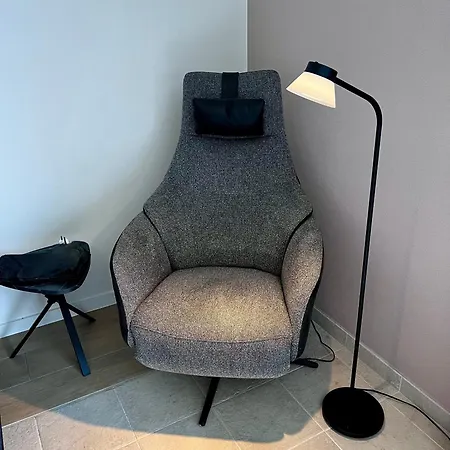 Zeevonk Panoramic Sea View Apartment Wenduine